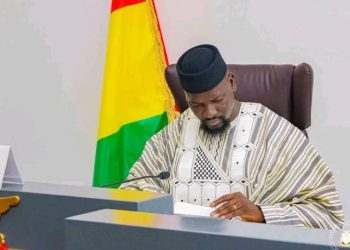Armée : le président Doumbouya élève deux officiers au grade de colonel à titre exceptionnel
