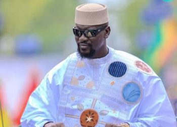 Incendie du grand marché de N’Zérékoré : Mamadi Doumbouya exprime sa solidarité et annonce une reconstruction rapide