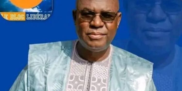 Les bâtisseurs et les serpents : fable de la petite Guinée Par Dr Faya Lansana Millimouno