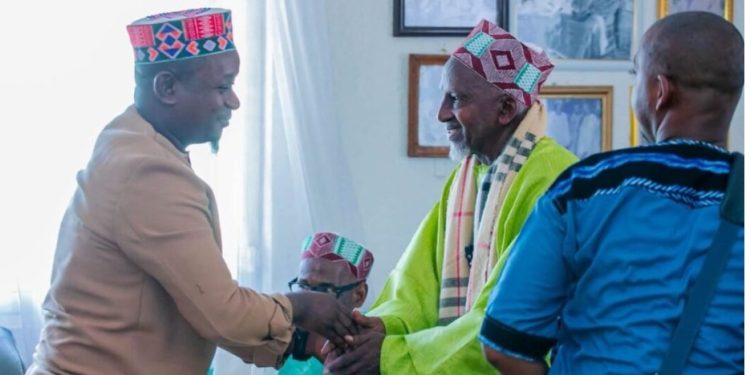 Restitution des restes de l’Almamy Bocar Biro Barry : Moussa Moïse Sylla annonce des funérailles nationales