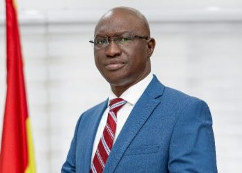 Coupures répétées à Conakry : le ministre de l’Énergie Laye Sékou Camara met EDG sous pression