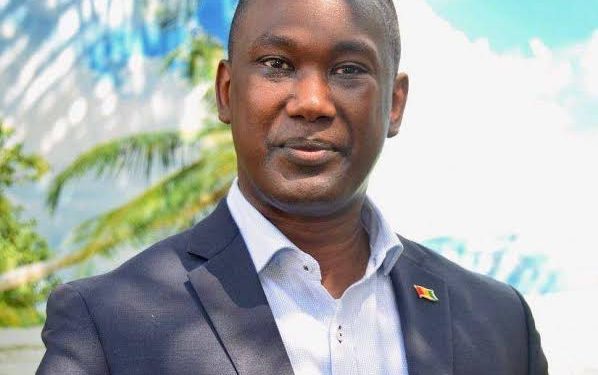 Dar-es-Salam : « Les populations guinéennes meurent sous des tas d’ordures », dénonce Mamadou Oury Diallo